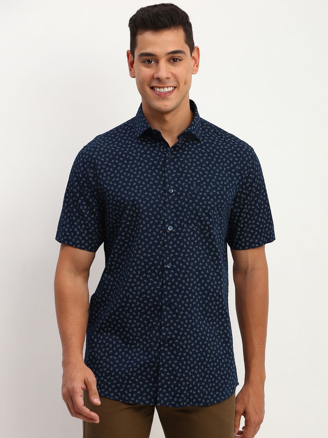 

Allen Solly Men Micro Ditsy Printed Slim Fit Casual Shirt, Navy blue