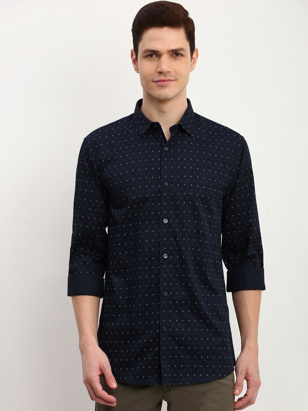 

Allen Solly Men Micro Ditsy Printed Slim Fit Pure Cotton Casual Shirt, Navy blue