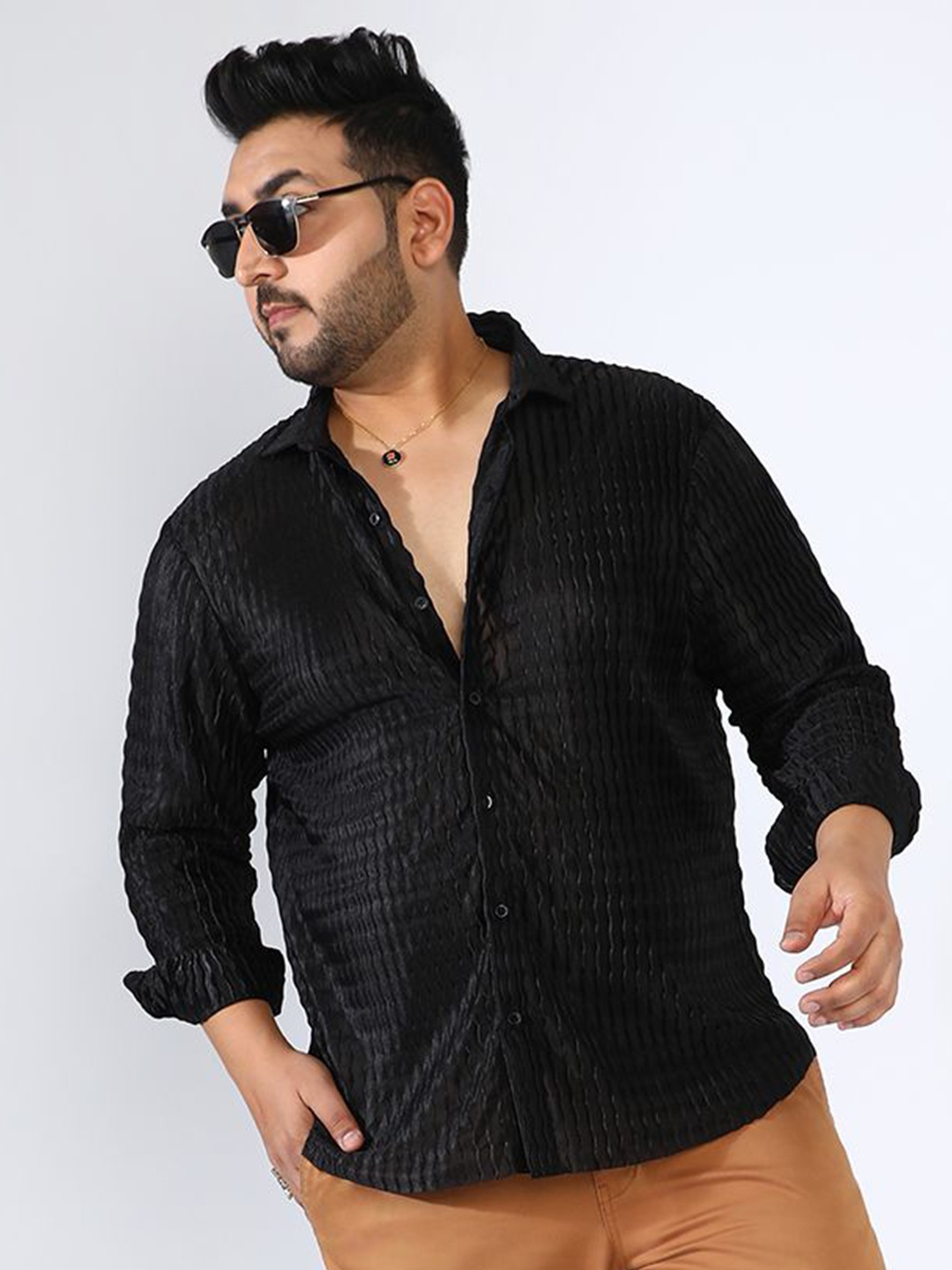 

Instafab Plus Men Plus SIze Comfort Textured Casual Shirt, Black