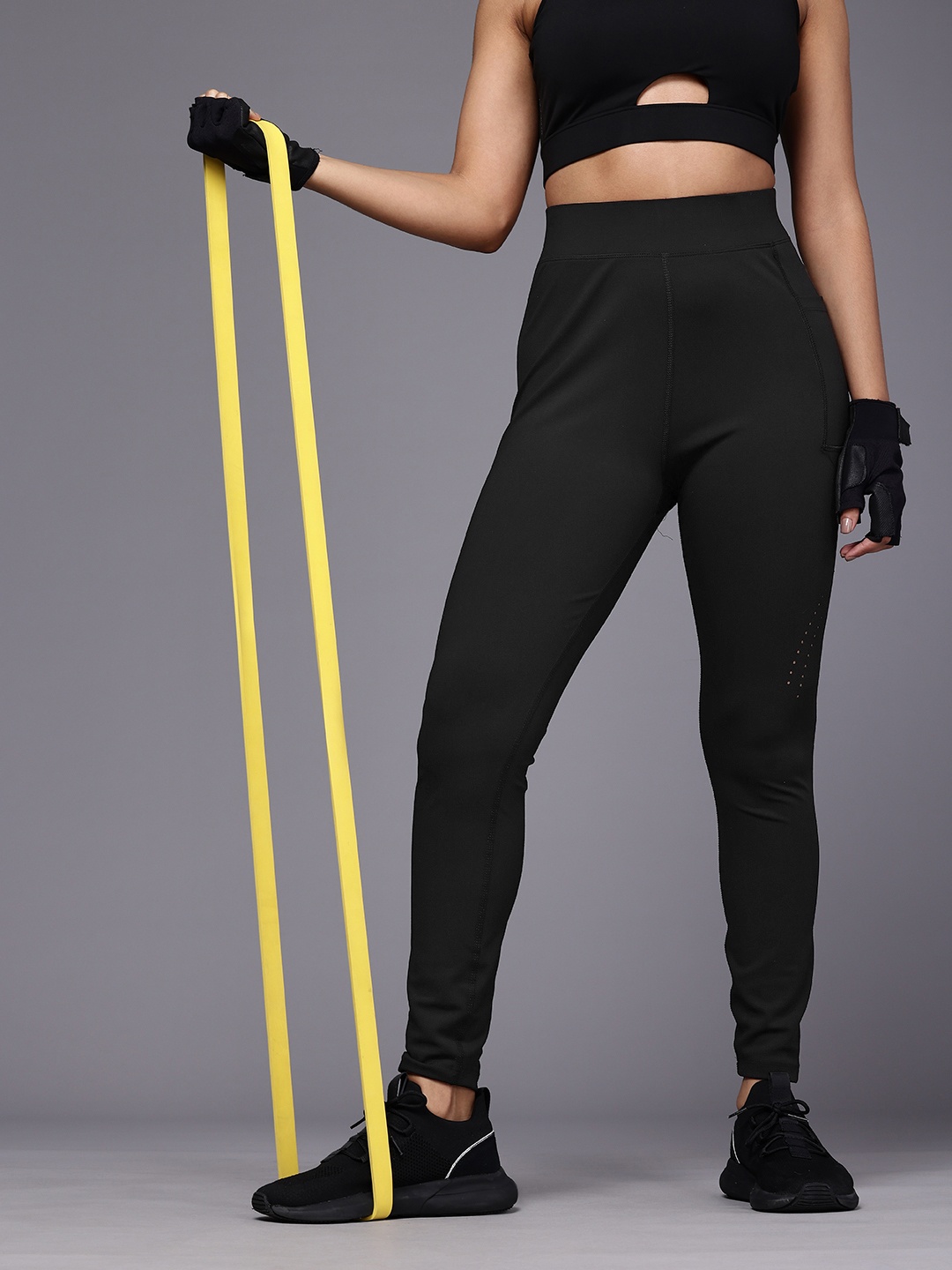 

HRX by Hrithik Roshan Women PERFORMANCEBONDED Rapid-Dry Running Tights AW24_W_TG_KRS002_03, Black