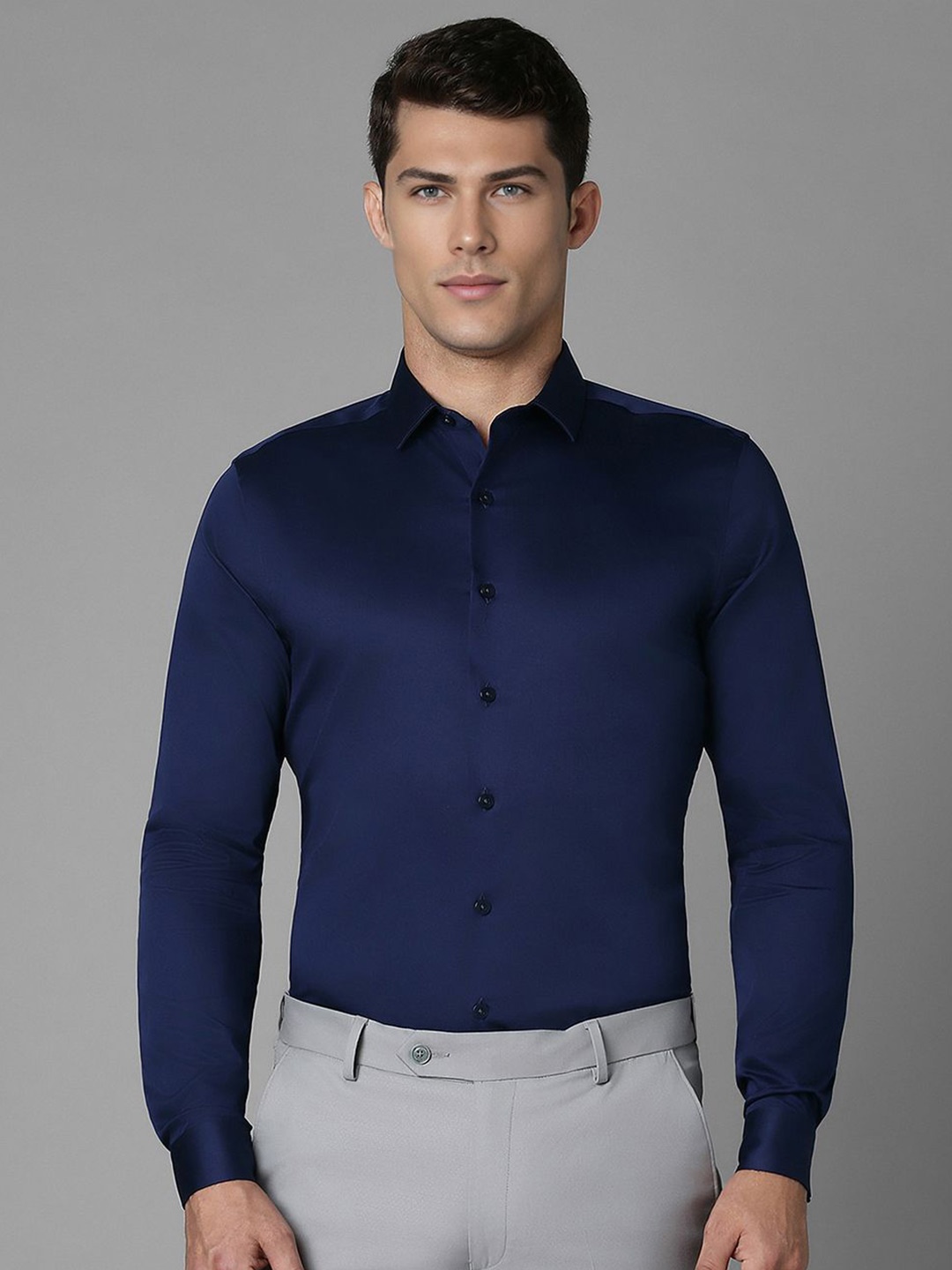 

Louis Philippe Men Slim Fit Opaque Formal Shirt, Navy blue