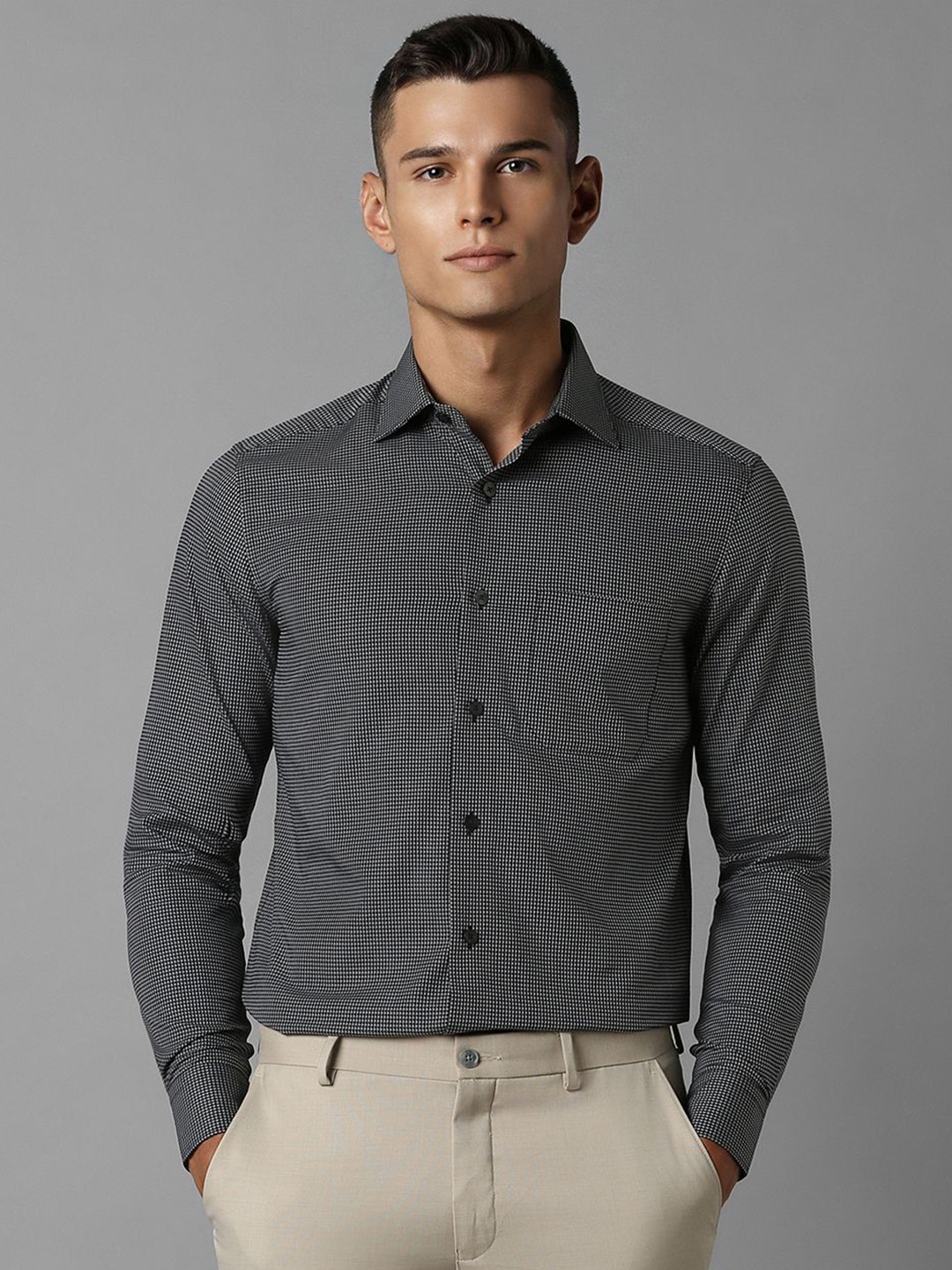 

Louis Philippe Men Micro Ditsy Printed Pure Cotton Formal Classic Fit Shirt, Black