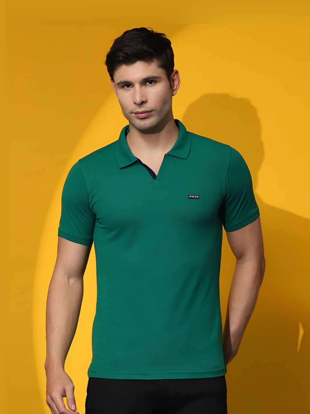 

Cloak & Decker by Monte Carlo Men Solid Polo Collar T-shirt, Green