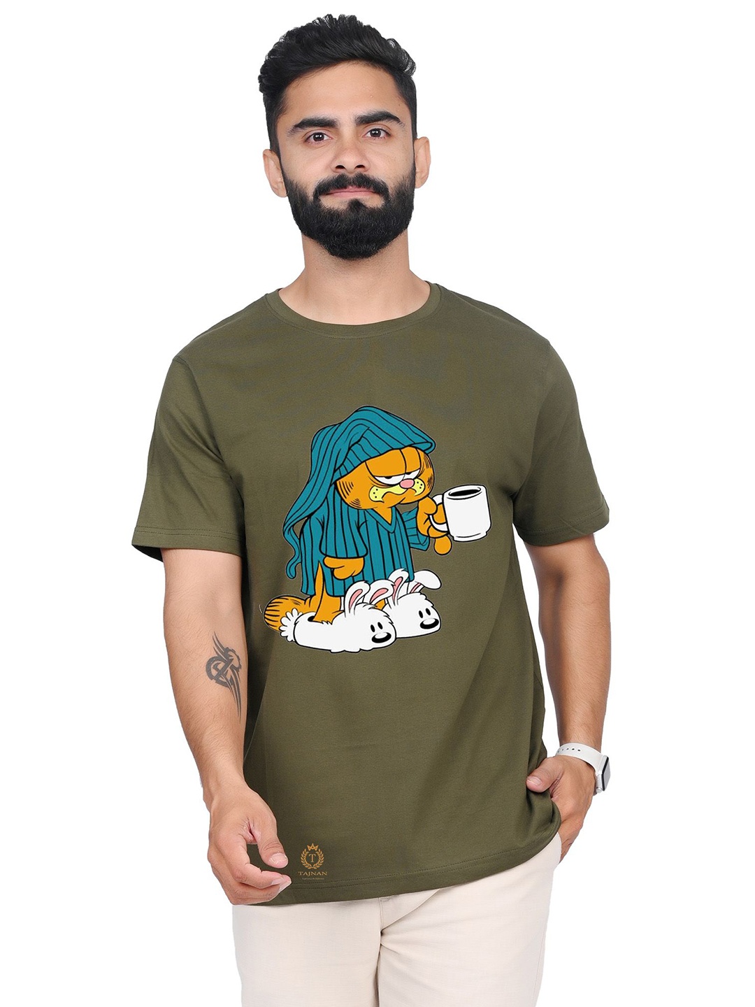 

TAJNAN Men Garfield Graphic Printed Round Neck T-shirt, Olive