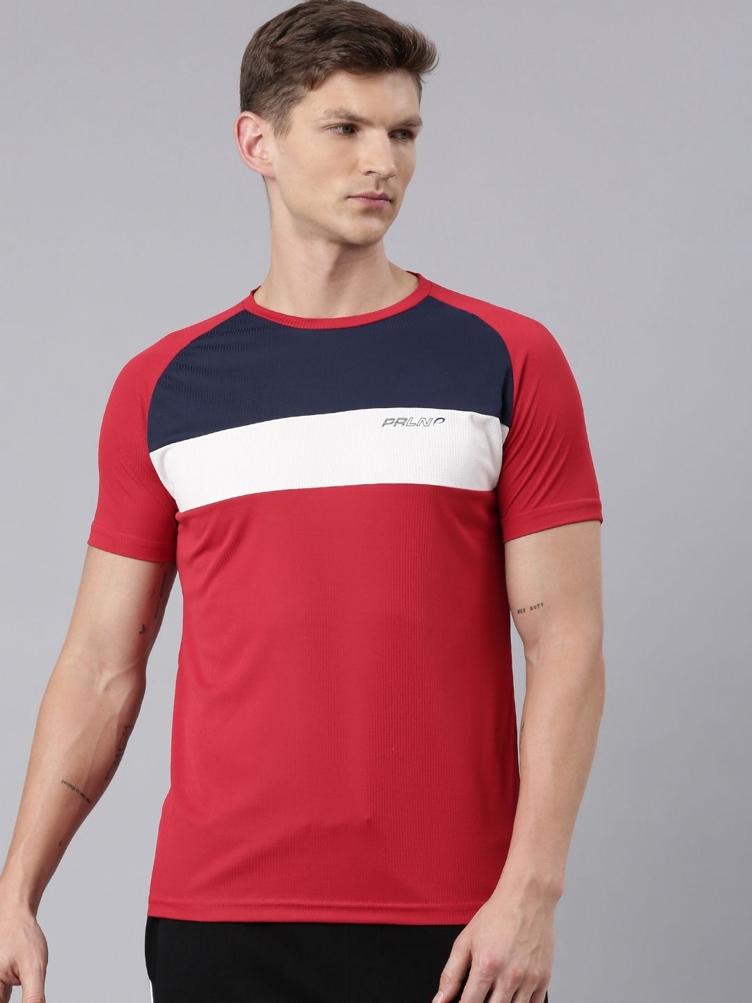 

Proline Men Colourblocked Pockets T-shirt, Red