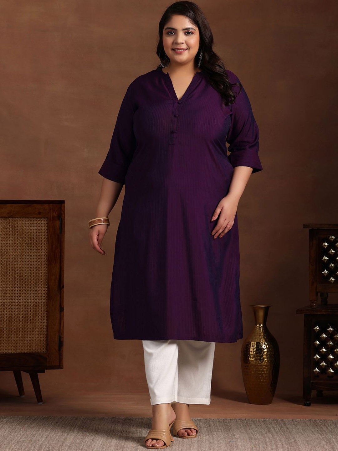 

EXTRA LOVE BY LIBAS Plus Size Mandarin Collar Straight Kurta, Purple