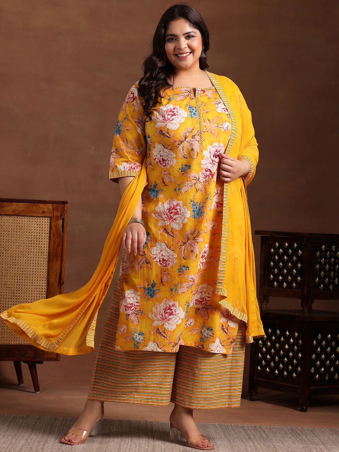 

EXTRA LOVE BY LIBAS Plus Size Floral Printed Pure Cotton Kurta with Palazzo & Dupatta, Mustard