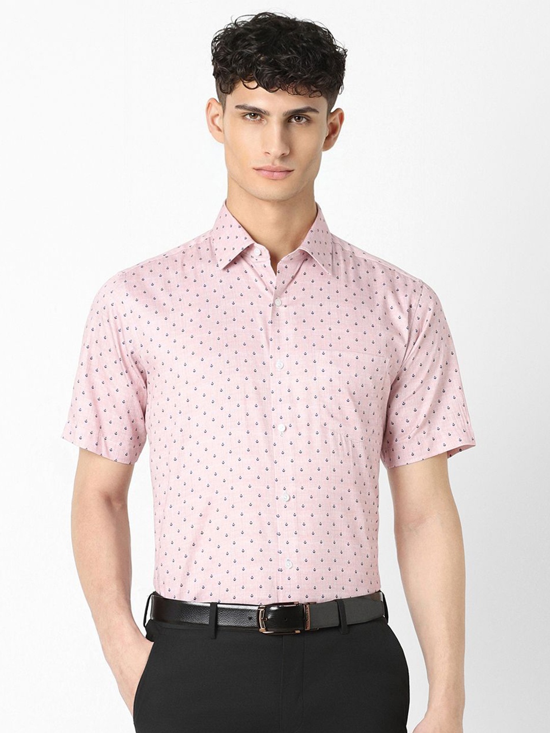 

Van Heusen Men Opaque Micro Ditsy Printed Spread Collar Party Pure Cotton Shirt, Pink
