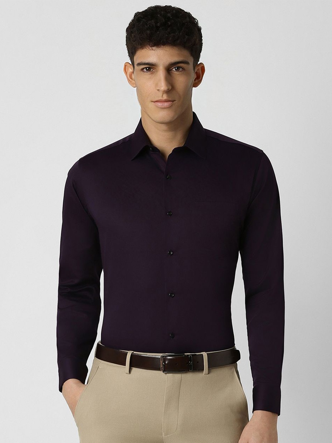 

Van Heusen Men Opaque Solid Spread Collar Party Shirt, Purple