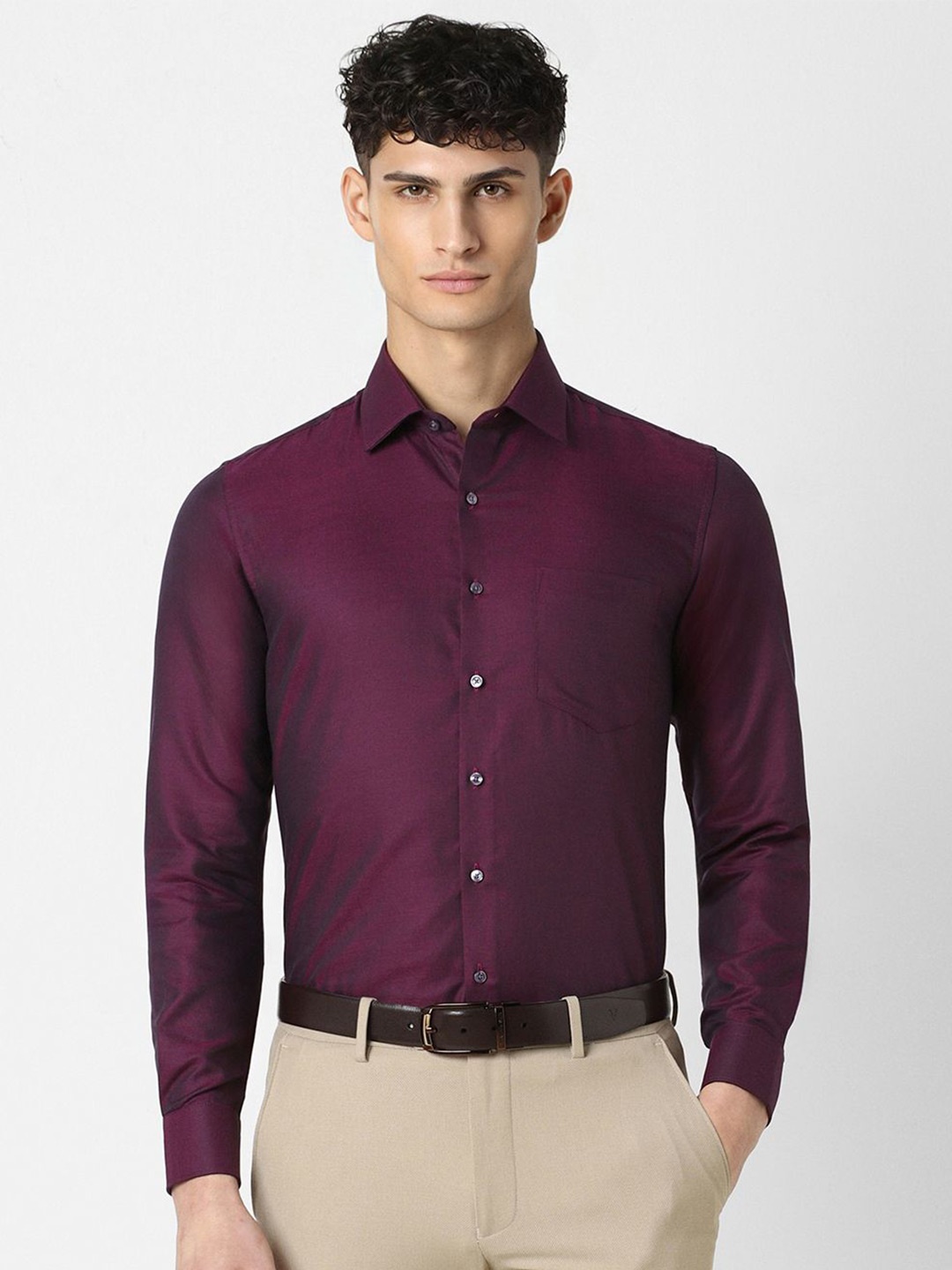 

Van Heusen Men Opaque Solid Spread Collar Party Pure Cotton Shirt, Purple