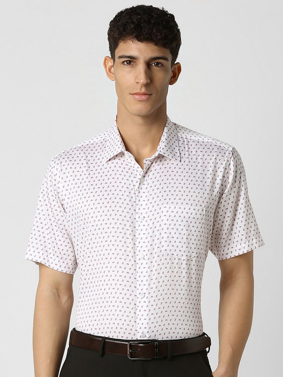 

Van Heusen Men Micro Ditsy Printed Pure Cotton Casual Shirt, White