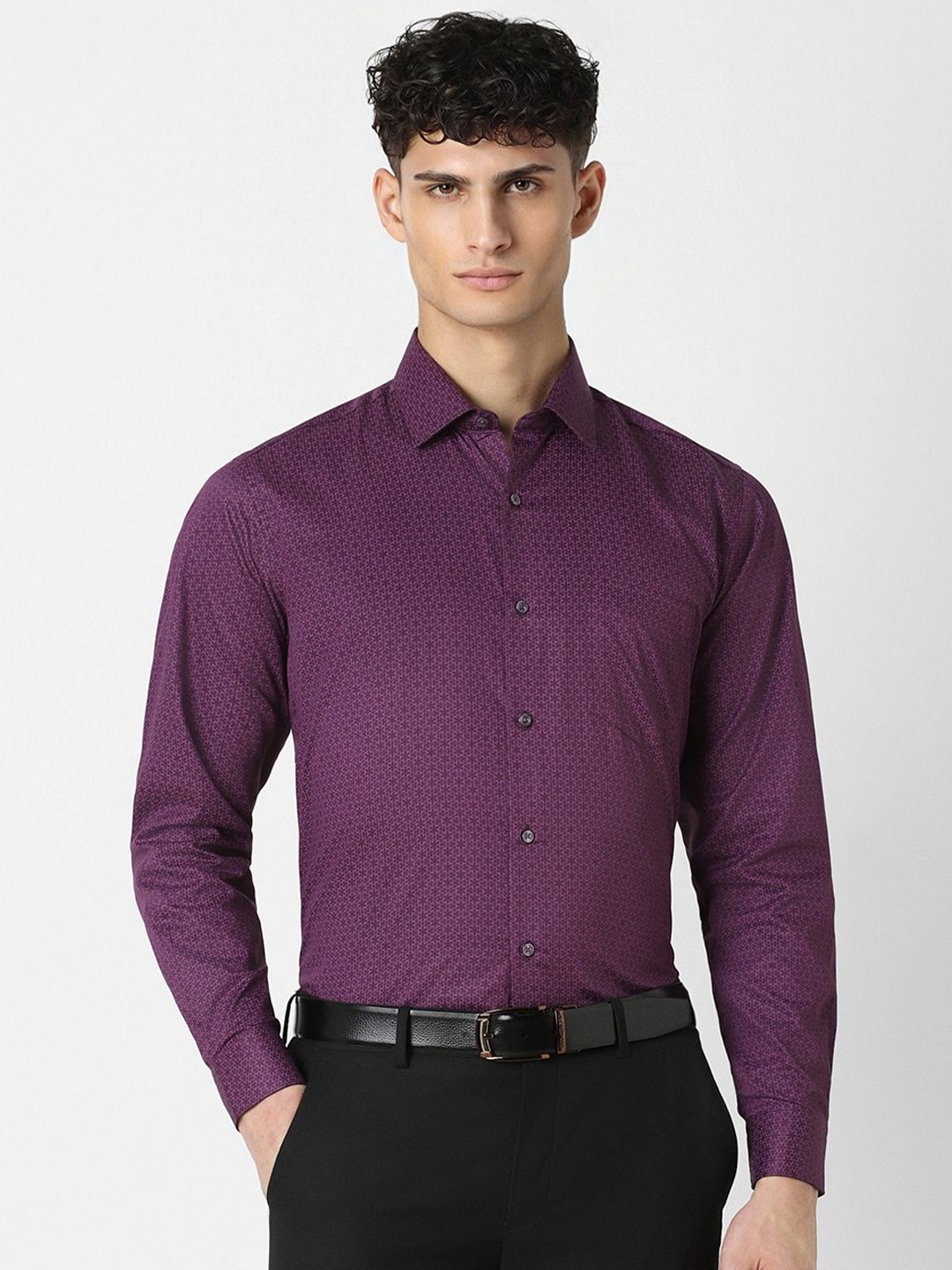

Van Heusen Men Printed Casual Shirt, Purple