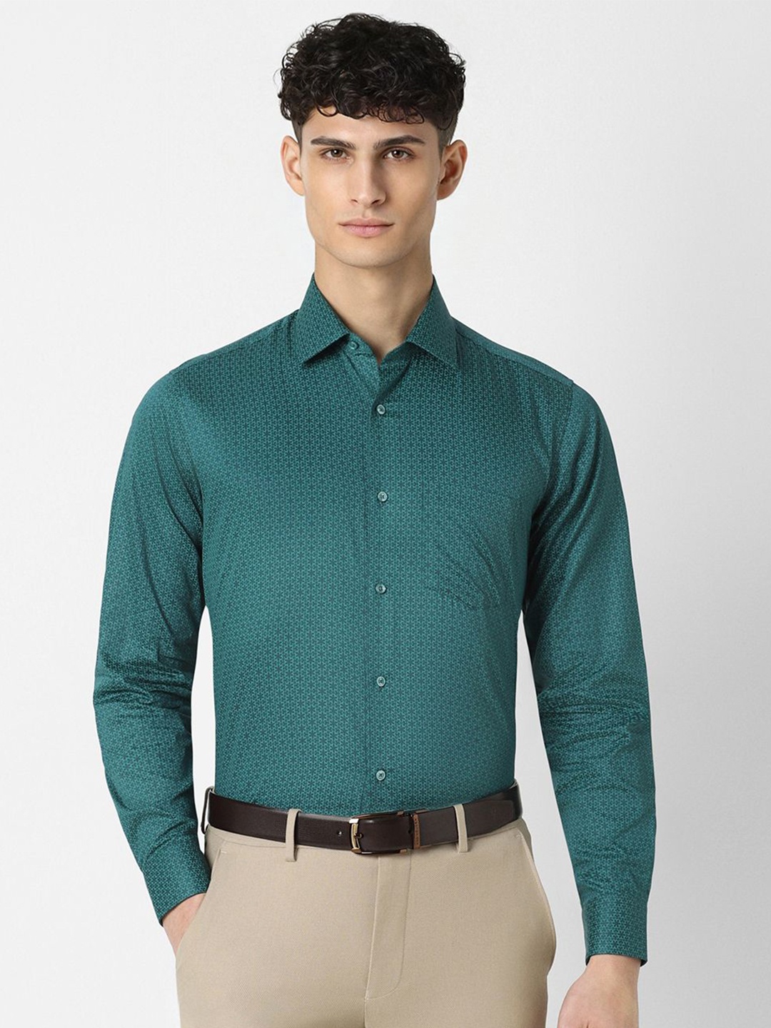 

Van Heusen Men Printed Pure Cotton Casual Shirt, Green