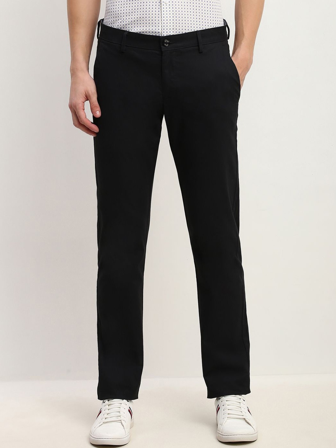 

Allen Solly Men Slim Fit Trousers, Black
