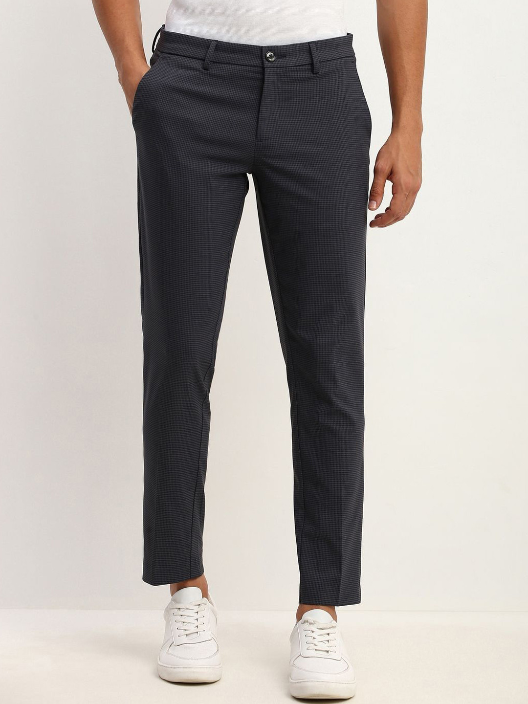 

Allen Solly Men Slim Fit Trousers, Grey