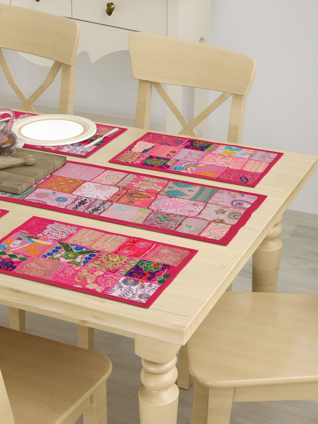 

E-Ezra Pink & Yellow Abstract Printed Pure Cotton Table Runner