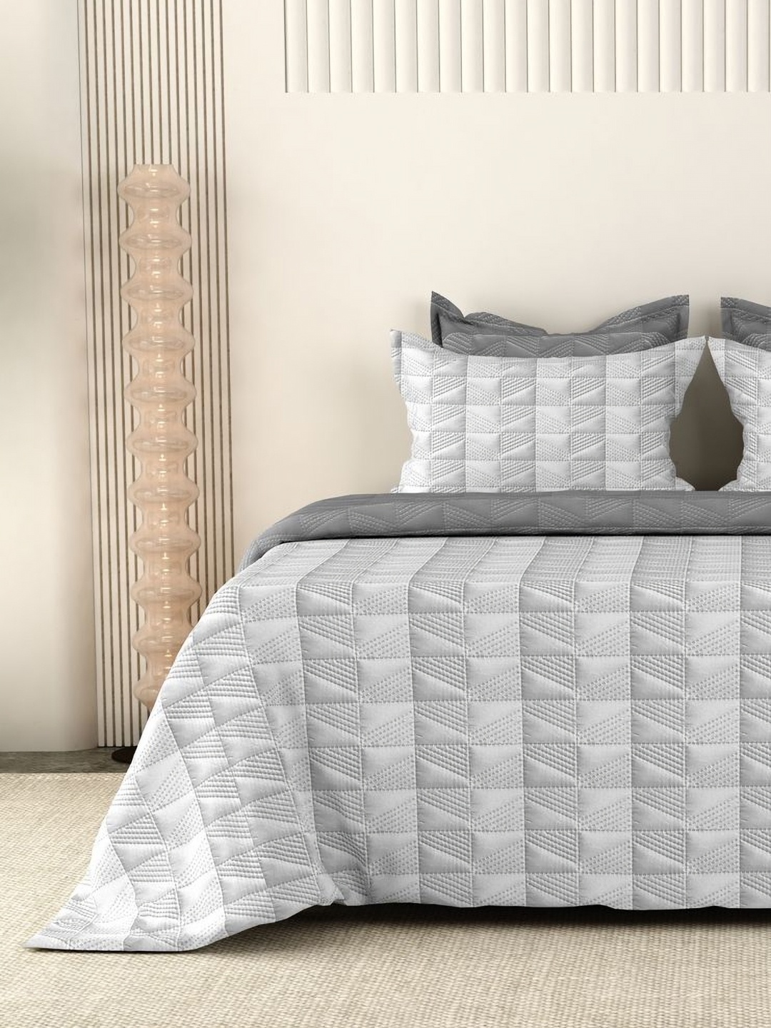 

LABHAM Grey & White Printed Double King Bed Cover With 2 Pillow Covers