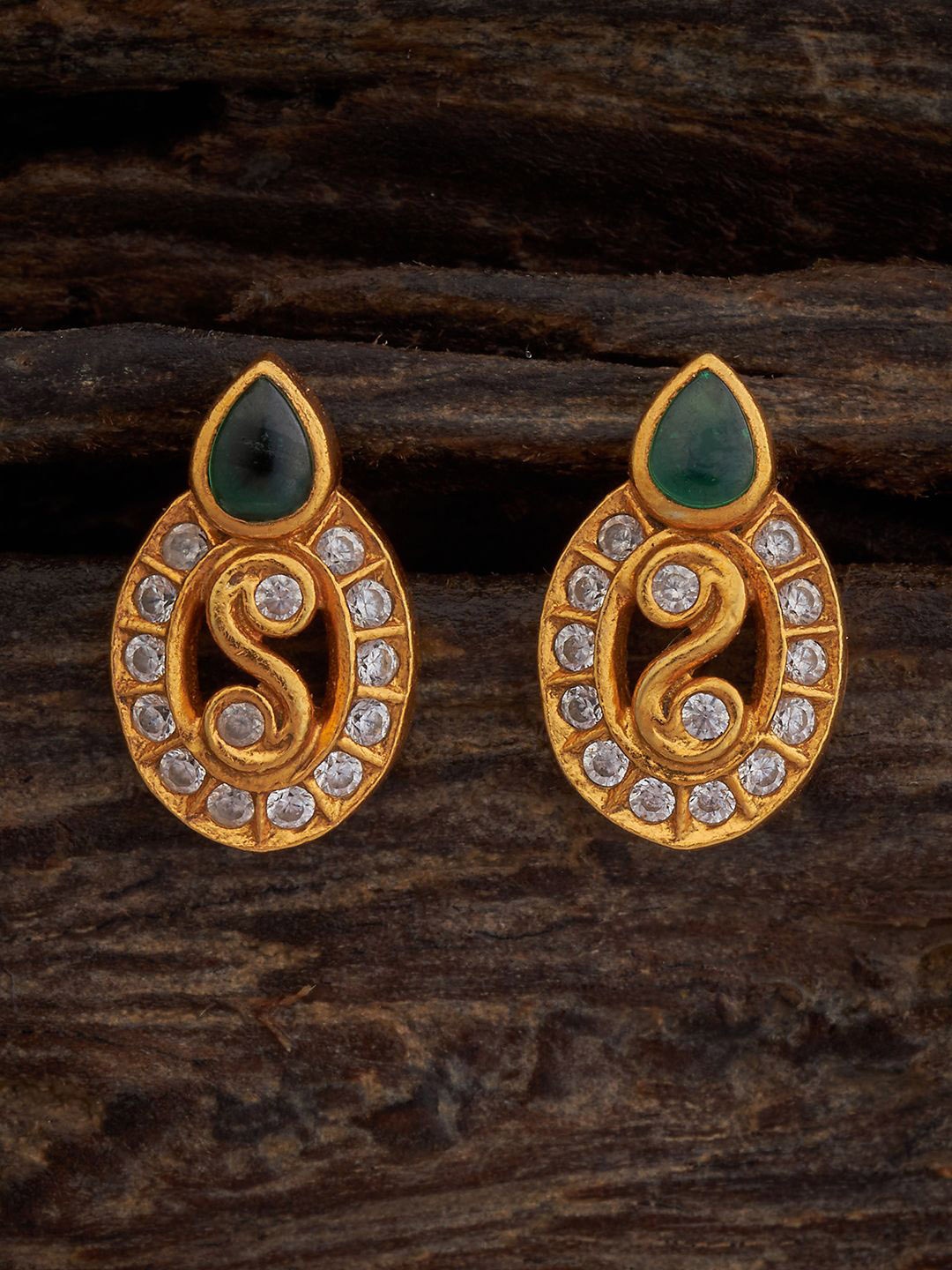 

Kushal's Fashion Jewellery Gold-Plated Stone-Studded 92.5 Silver Studs Earrings