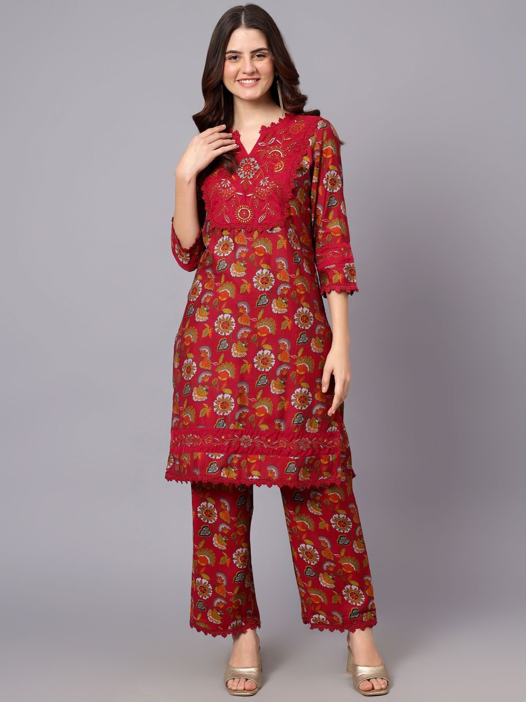 

Cantabil Floral Printed V-Neck Regular Straight Kurta With Palazzos, Red