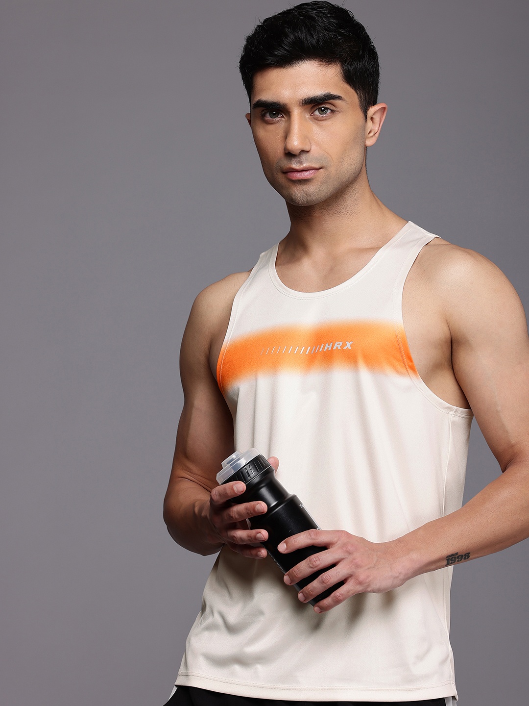 

HRX by Hrithik Roshan PERFORMANCEBONDED Printed Rapid-Dry Running T-shirt, Off white