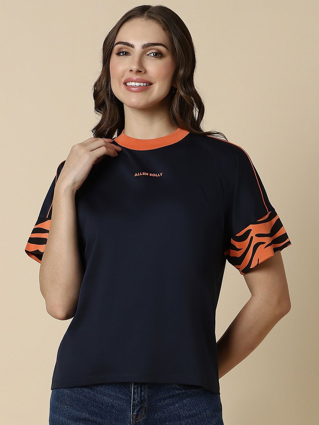 

Allen Solly Women Printed Round Neck T-shirt, Navy blue