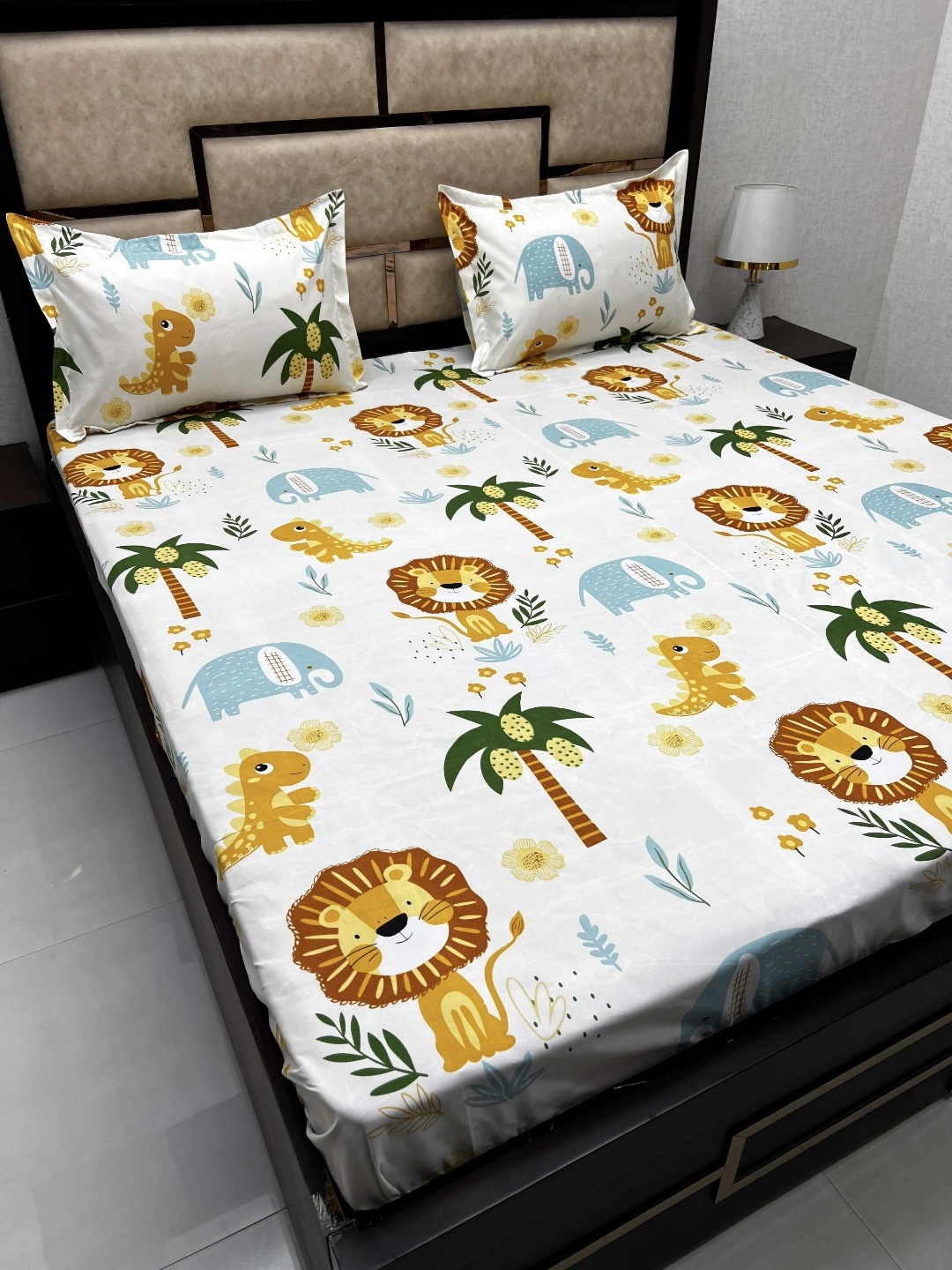 

Pure Decor White Cartoon Characters Cotton 260 TC Queen Bedsheet with 2 Pillow Covers