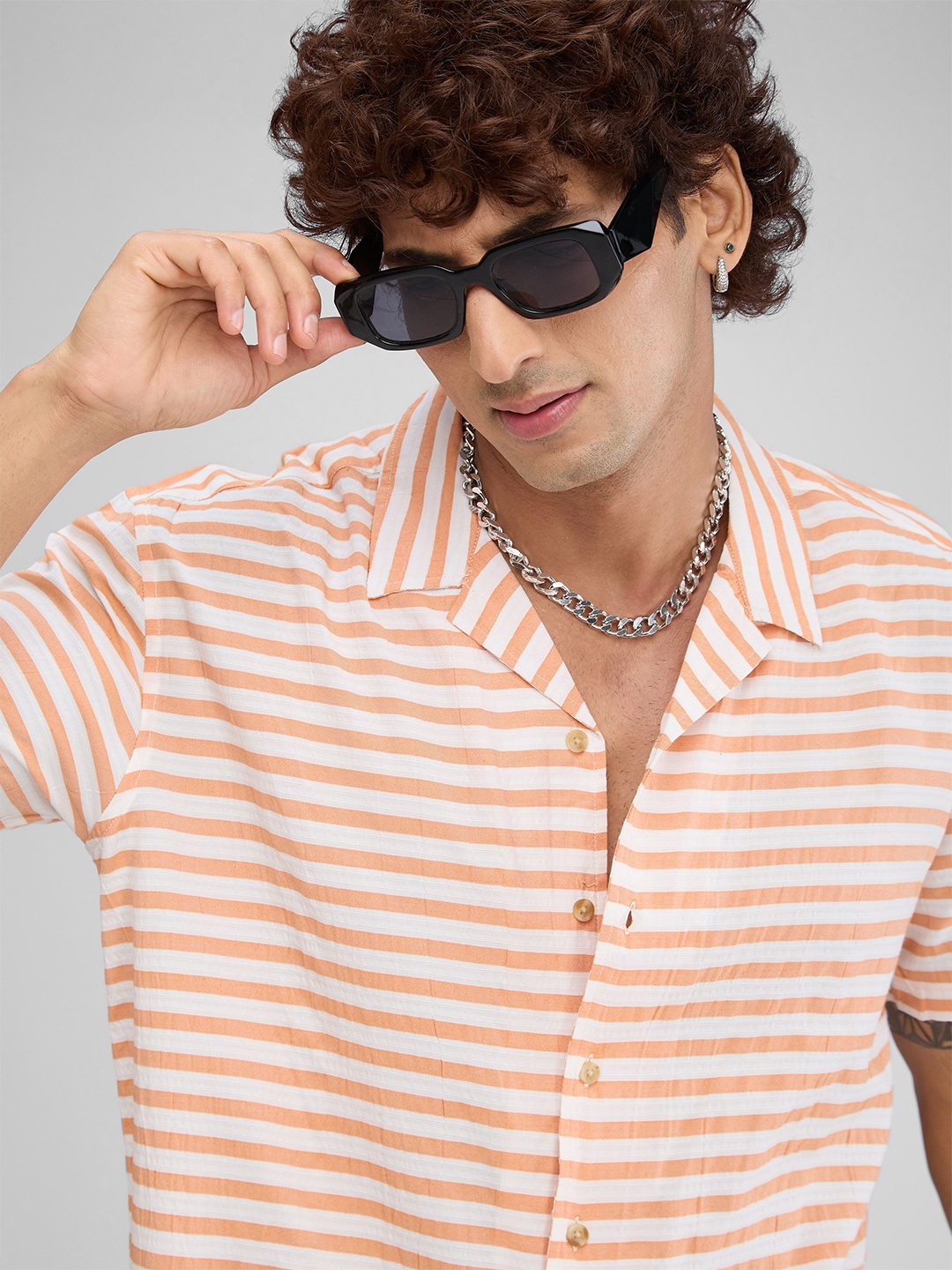 

VASTRADO Men Classic Oversized Horizontal Striped Casual Shirt, Orange