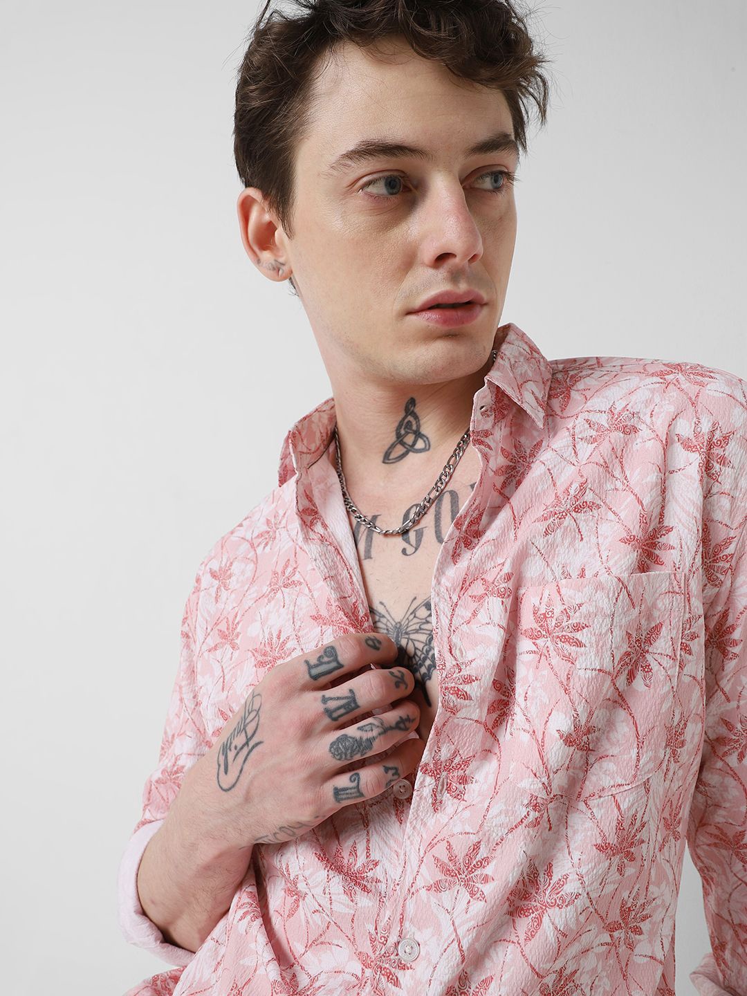 

VASTRADO Classic Floral Printed Spread Collar Creased Shirt, Pink