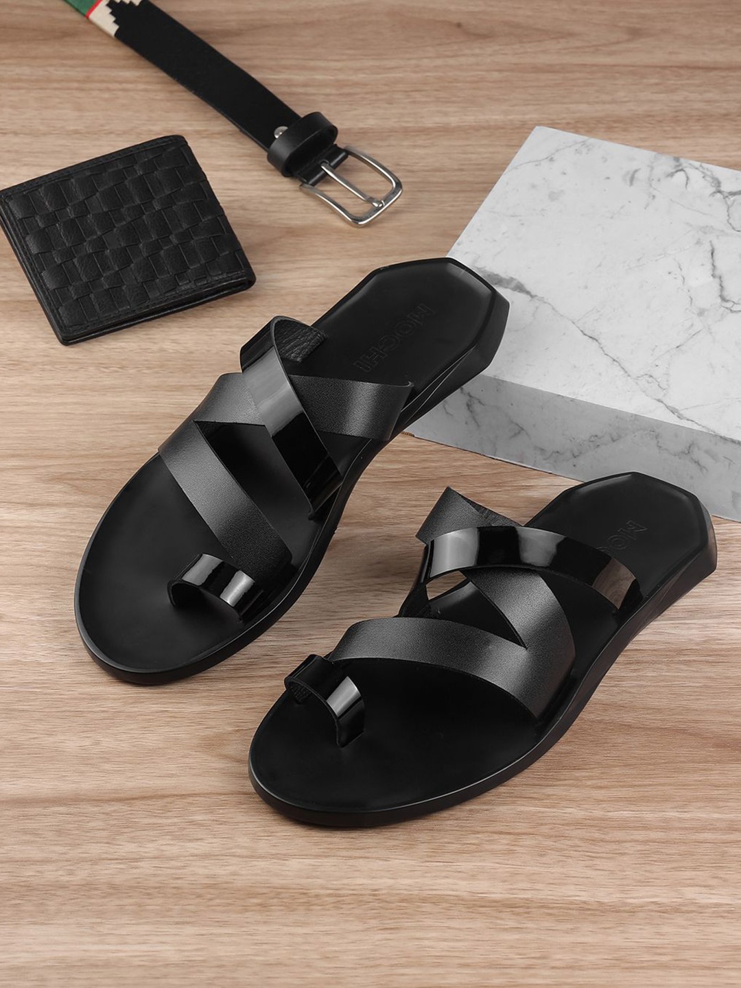 

Mochi Men Ethnic Comfort Sandals, Black