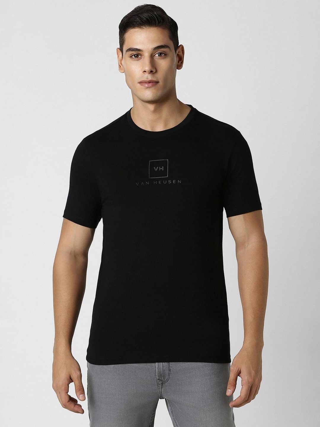 V Dot Men Typography Slim Fit T-shirt, Black