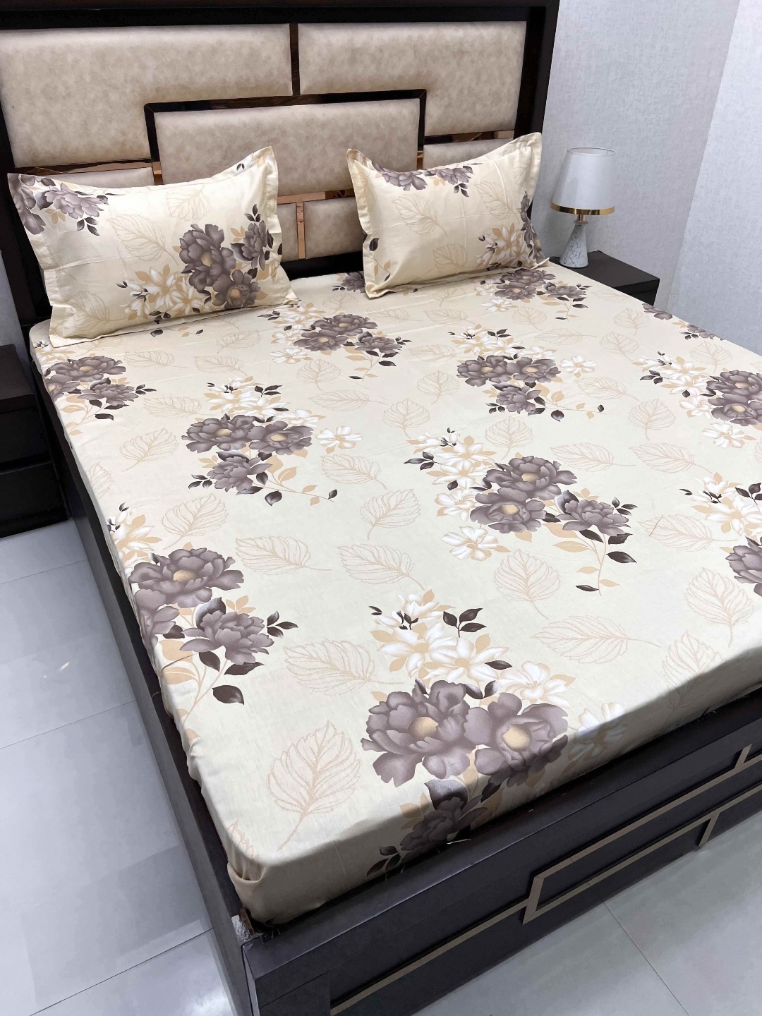 

Pure Decor Yellow & Brown Floral Cotton 300 TC King Bedsheet with 2 Pillow Covers