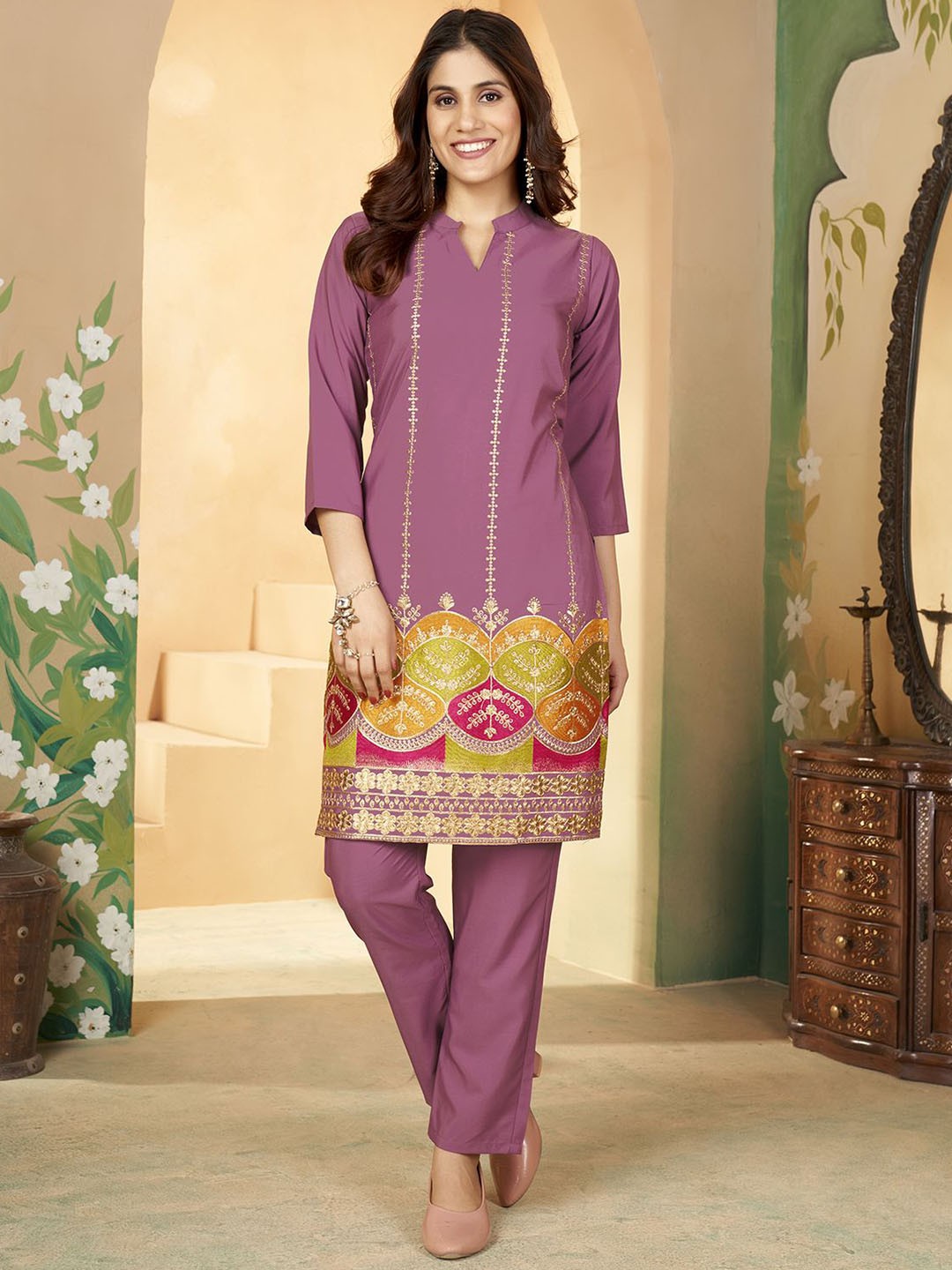 

KALINI Ethnic Motifs Woven Design Kurta with Trousers, Purple