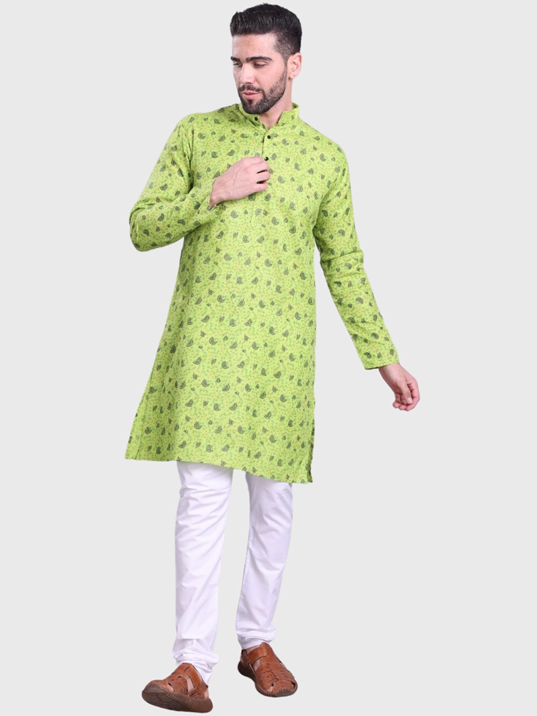 

SHIWAM ETHNIX Mandarin Collar Printed Regular Straight Kurta with Pyjamas, Green