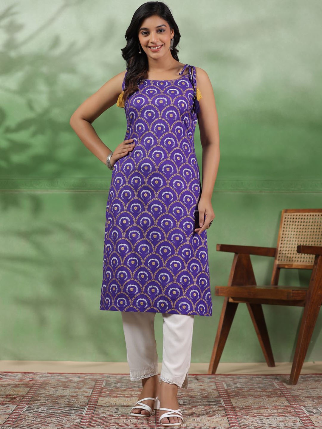 

Sangria Purple & White Ethnic Motif Printed Shoulder Straps Cotton Straight Kurtas