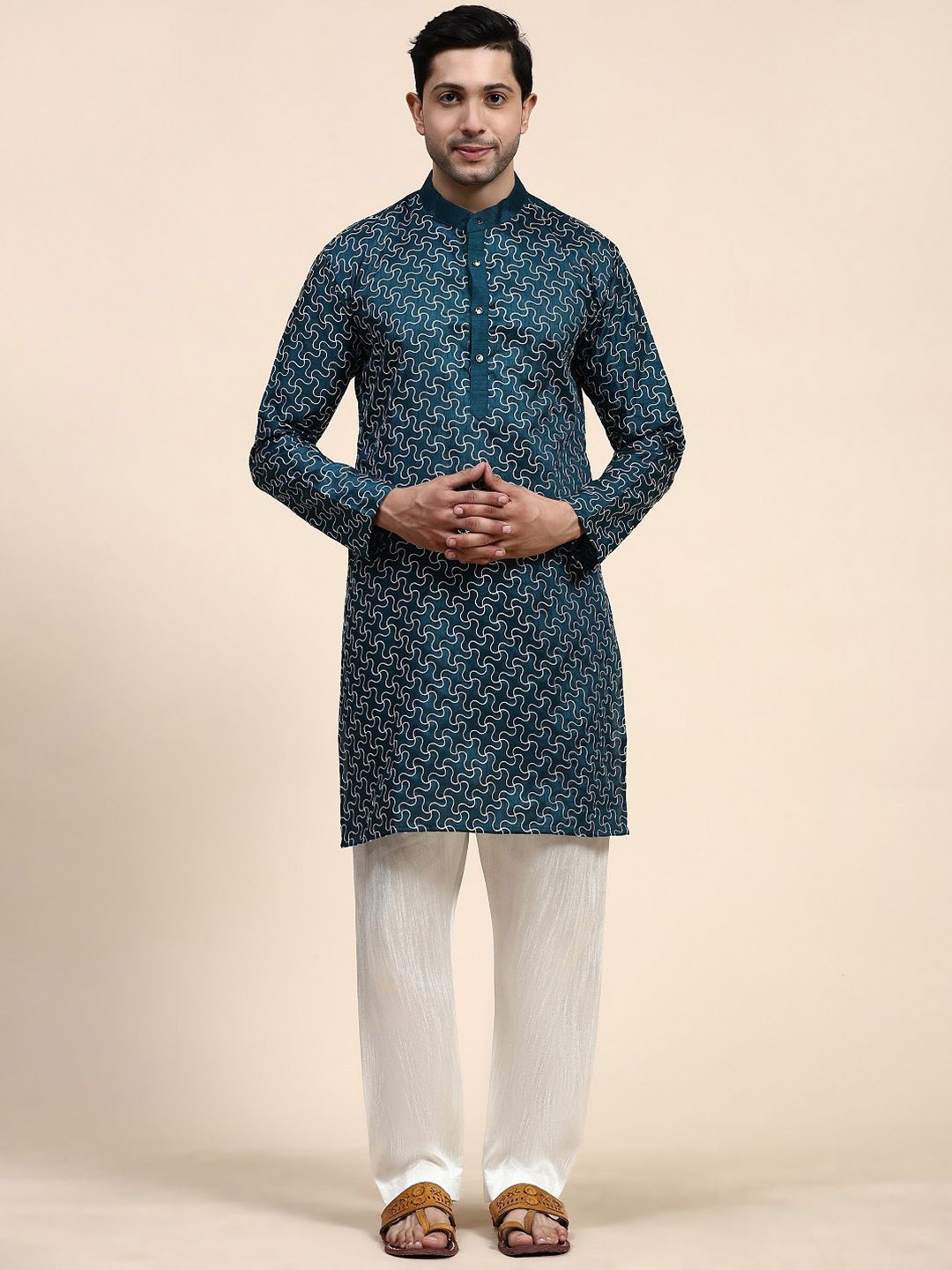 

Nimidiya Abstract Embroidered Band Collar Thread Work Straight Kurta With Pyjamas, Teal