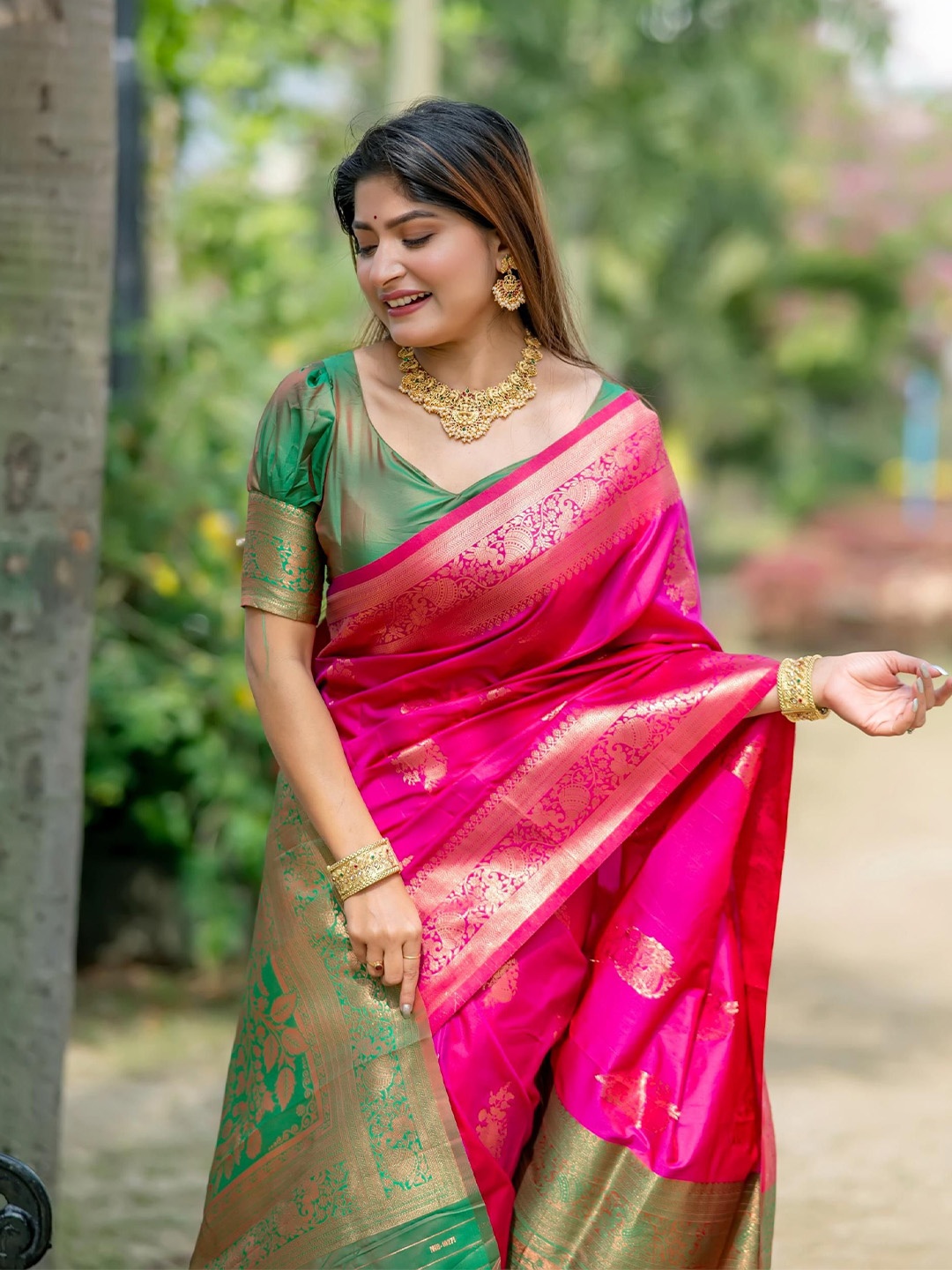 

NK Textiles Ethnic Motif Zari Woven Banarasi Saree, Pink