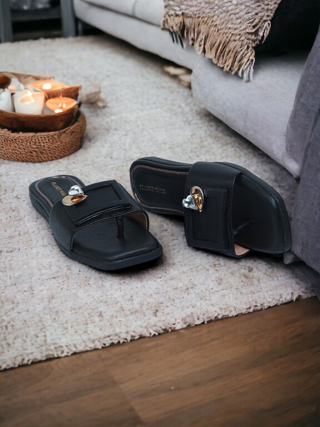 

PLANET WALK Women Open Toe Flats, Black