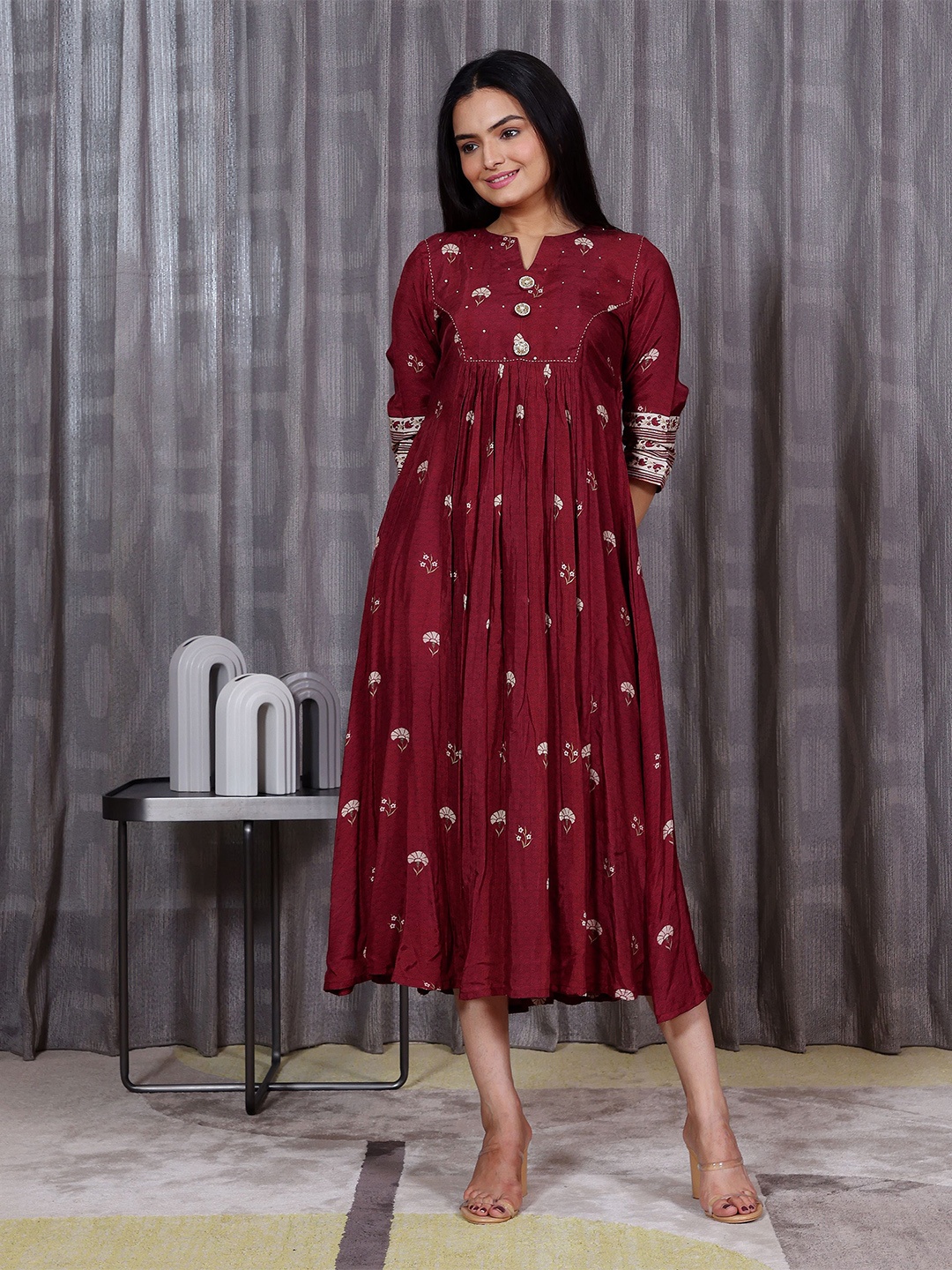 

SUKRUTI DESIGN Floral Print V-Neck A-Line Midi Dress, Maroon