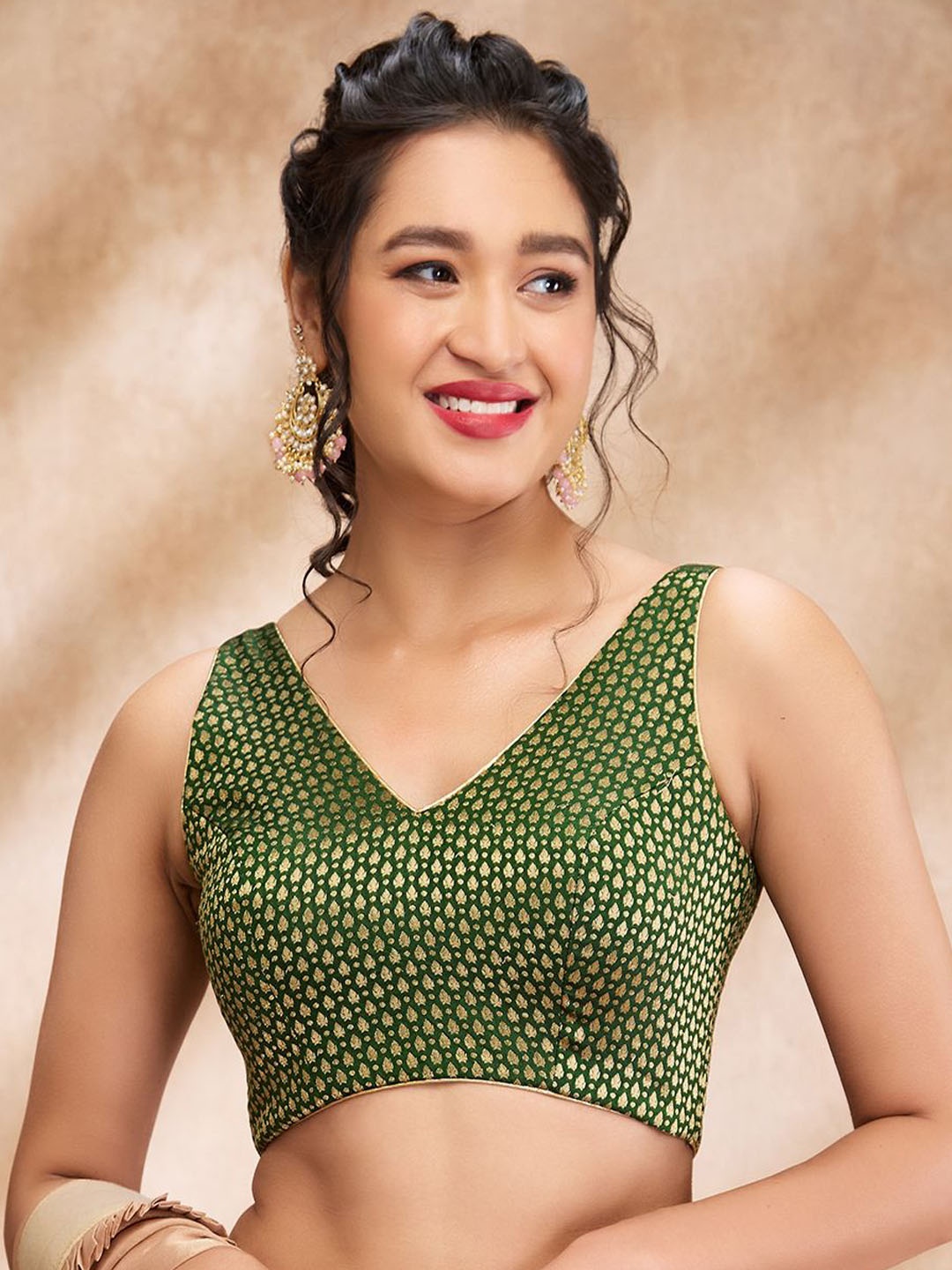 

SALWAR STUDIO Woven Design V-Neck Sleeveless Saree Blouse, Green