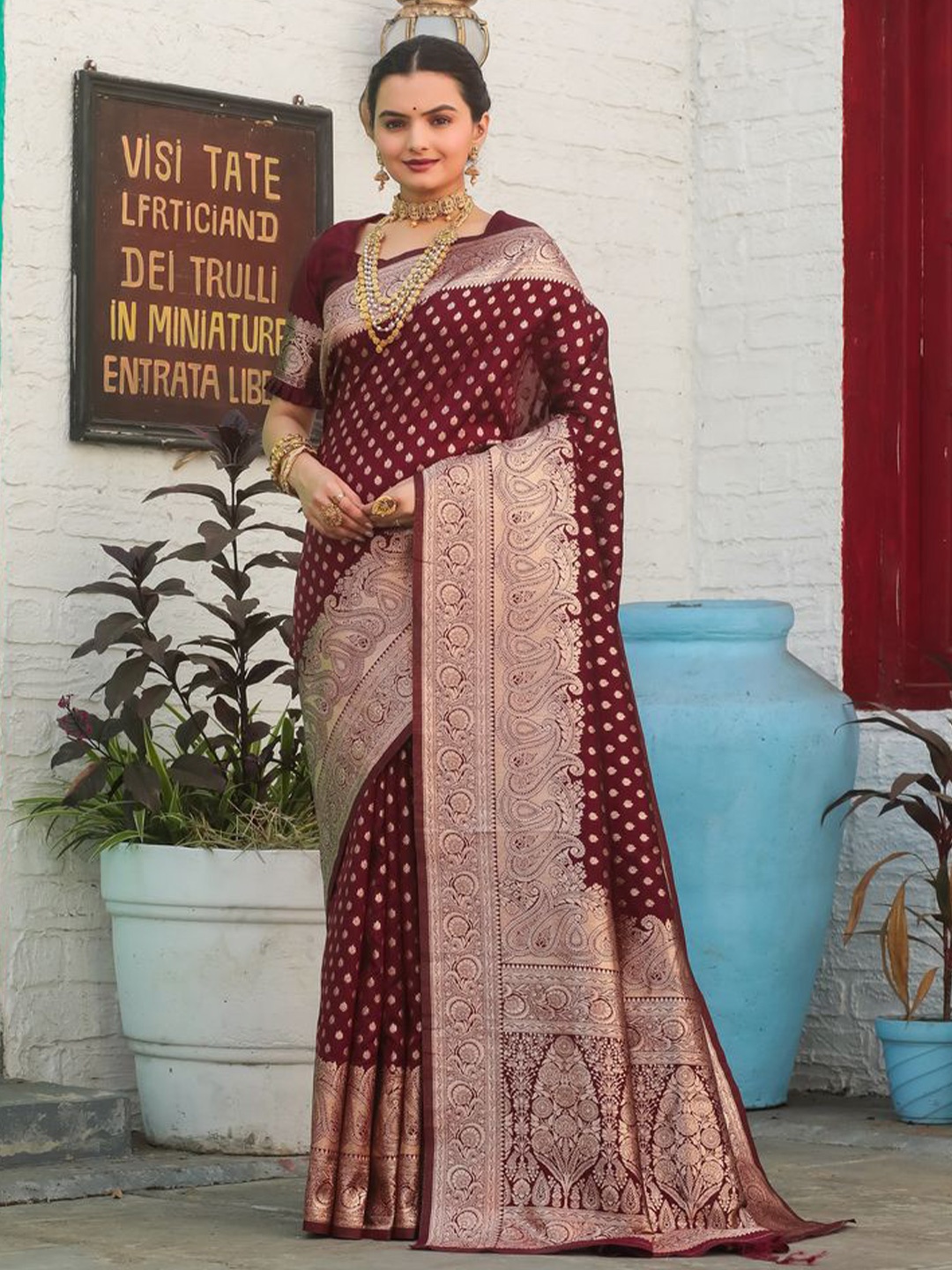 

COSBILA FASHION Woven Design Zari Banarasi Saree, Maroon