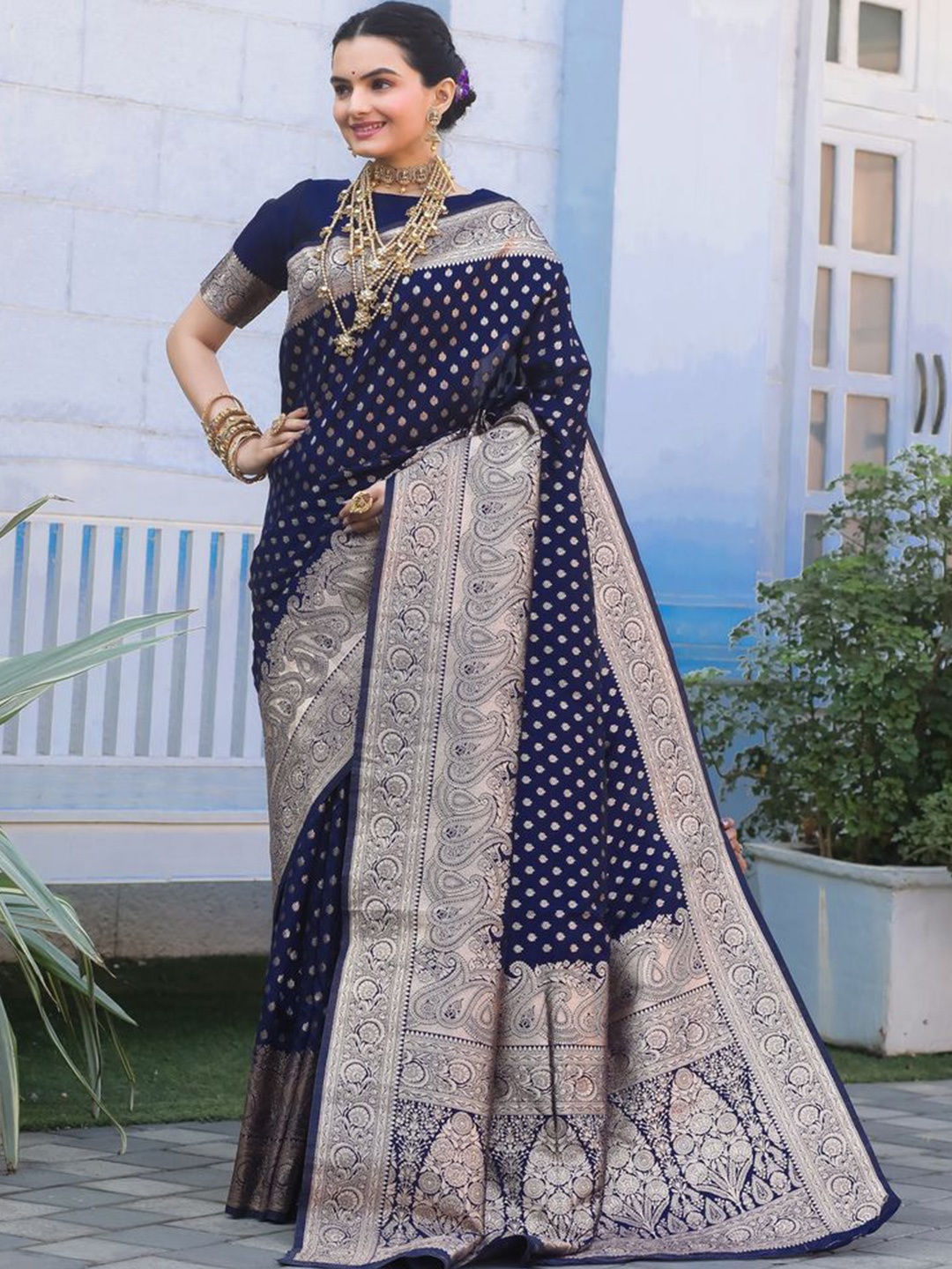 

COSBILA FASHION Woven Design Zari Banarasi Saree, Navy blue