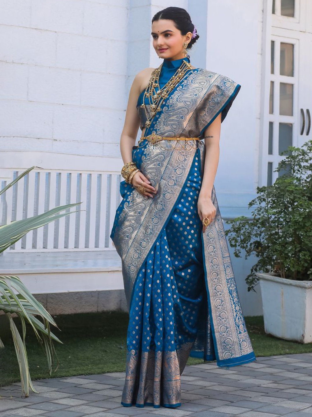 

COSBILA FASHION Woven Design Zari Banarasi Saree, Blue