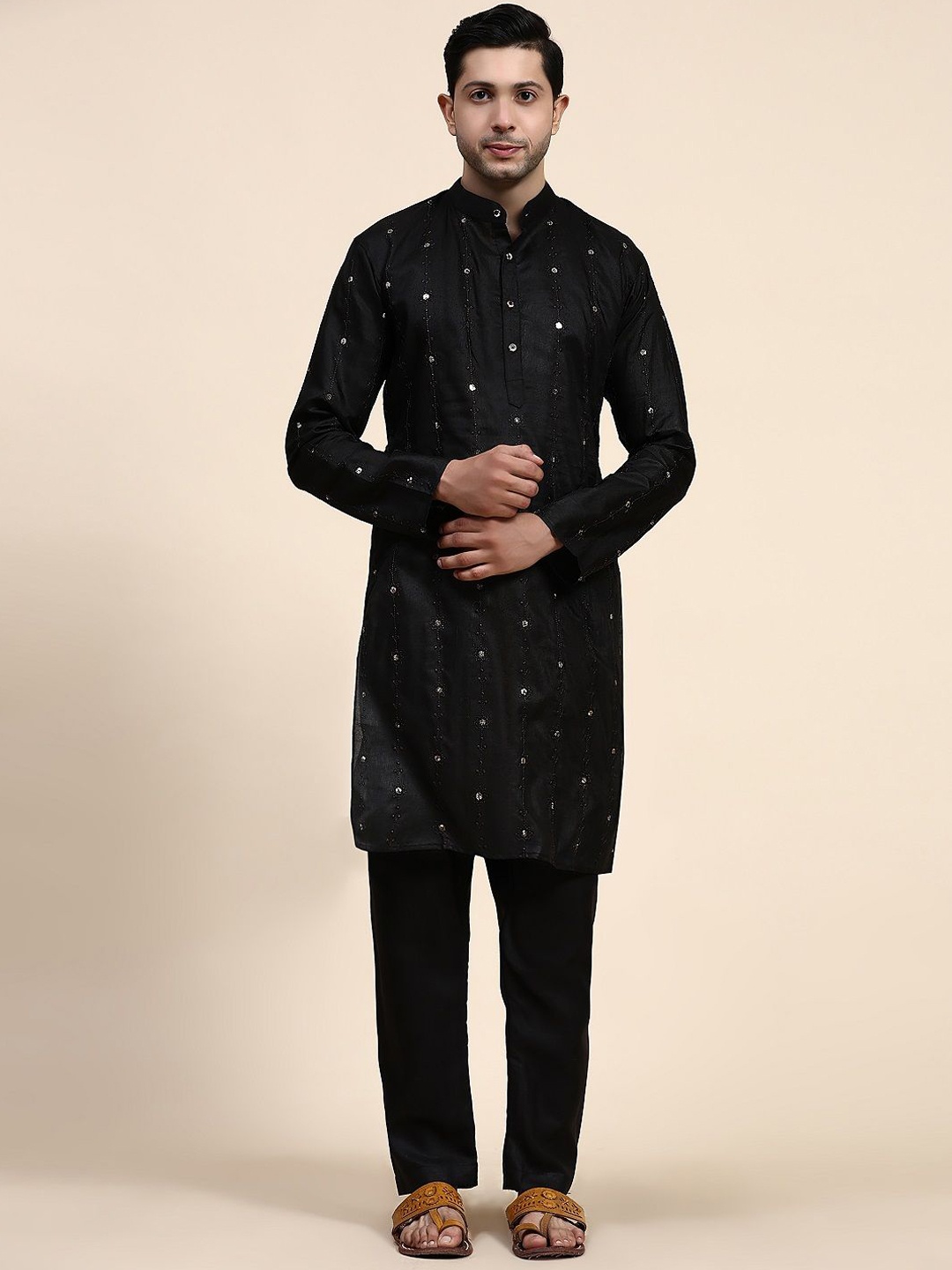 

Murta Trends Floral Embroidered Sequinned Straight Kurta With Pyjama, Black
