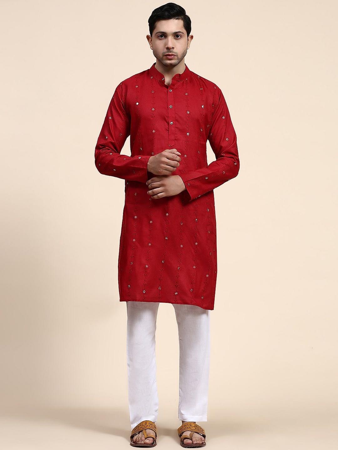 

Murta Trends Floral Embroidered Regular Sequinned Straight Kurta With Pyjamas, Maroon