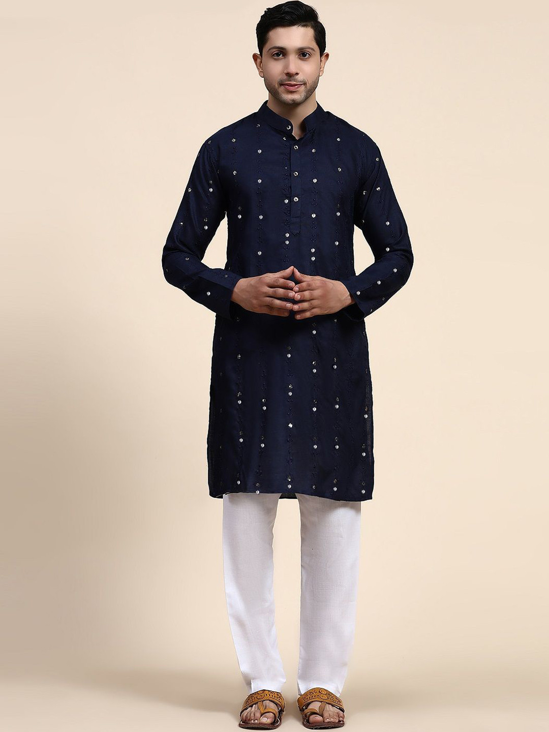 

Murta Trends Embroidered Regular Sequinned Straight Kurta With Pyjamas, Navy blue