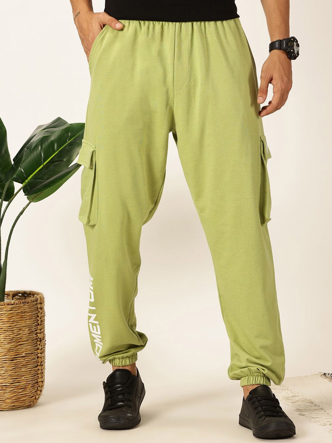 

Thomas Scott Men Relaxed-Fit Joggers, Green