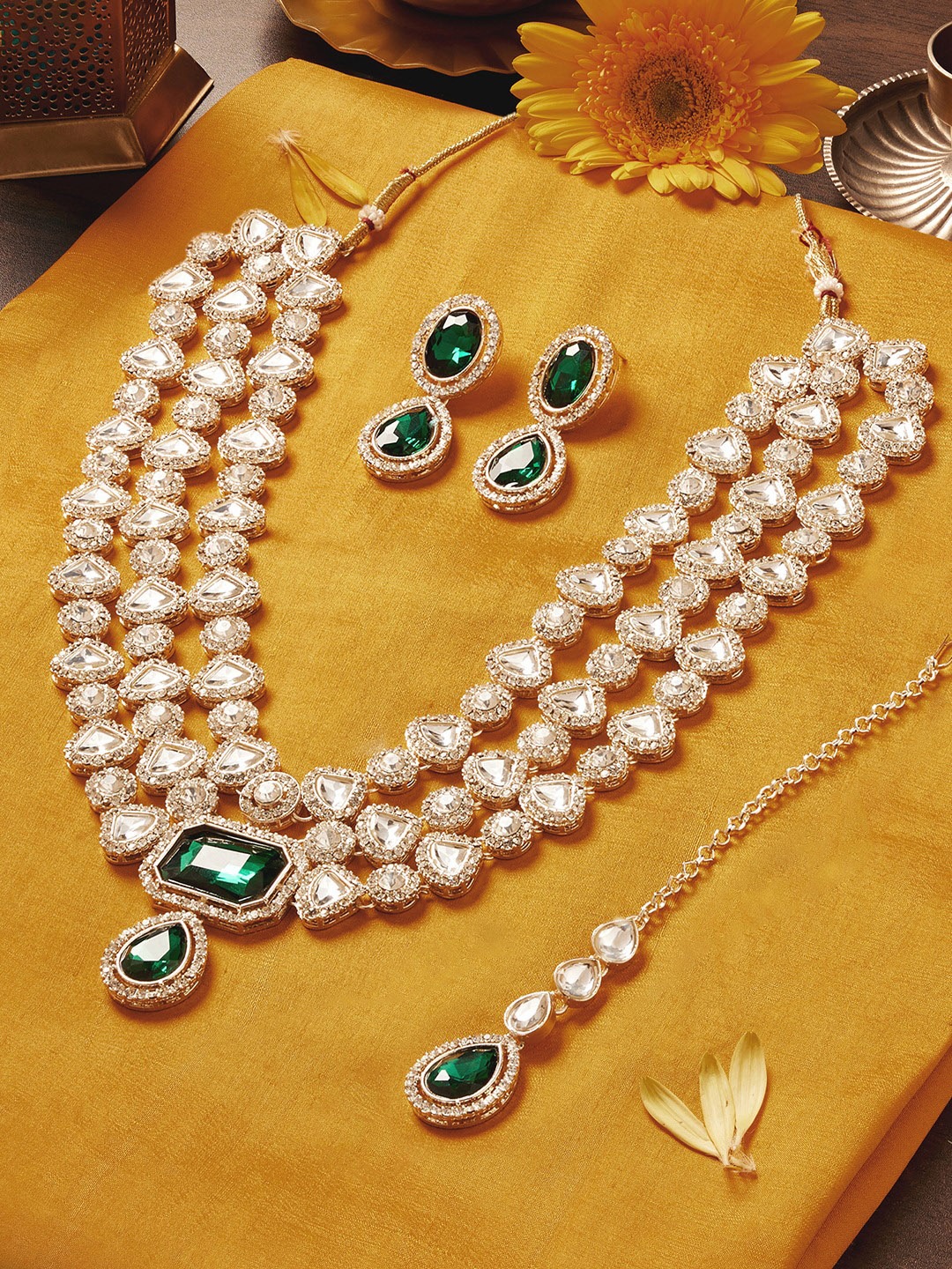 

Zaveri Pearls Gold-Plated Stone-Studded & Beaded Layered Jewellery Set