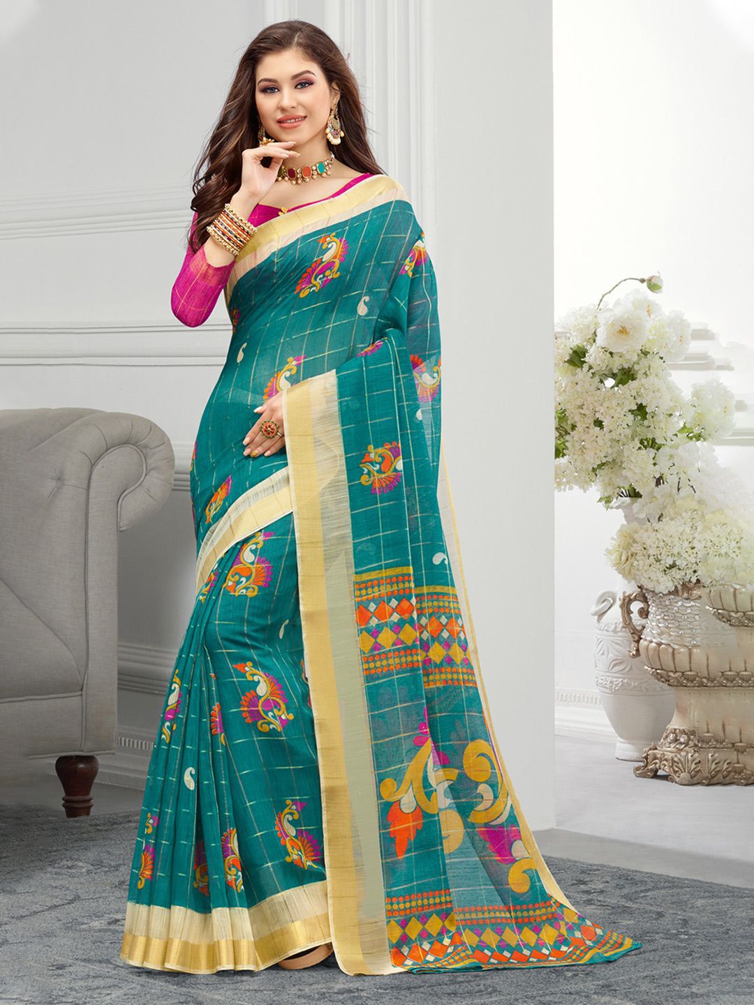 

Exclusiva Woven Design Zari Saree, Green
