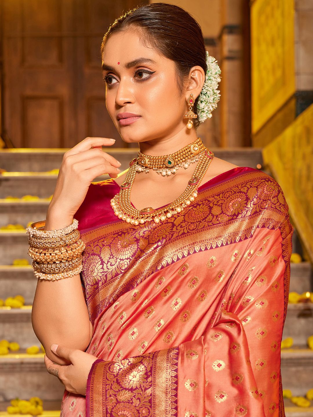 

Exclusiva Woven Design Zari Banarasi Saree, Peach