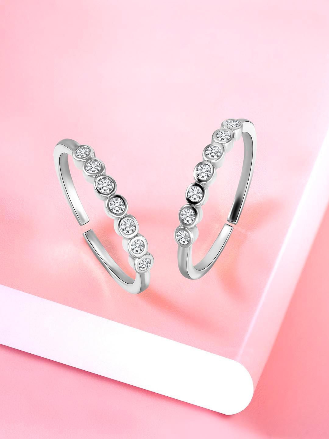 

Peora Silver-Plated Cubic Zirconia Studded Adjustable Toe Ring